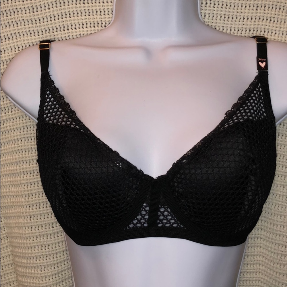 Victoria’s Secret Fishnet Lace PushUp Bra 34DD NWT